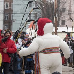 Tournoi de hockey inter ruelles vertes et visite du bonhomme carnaval