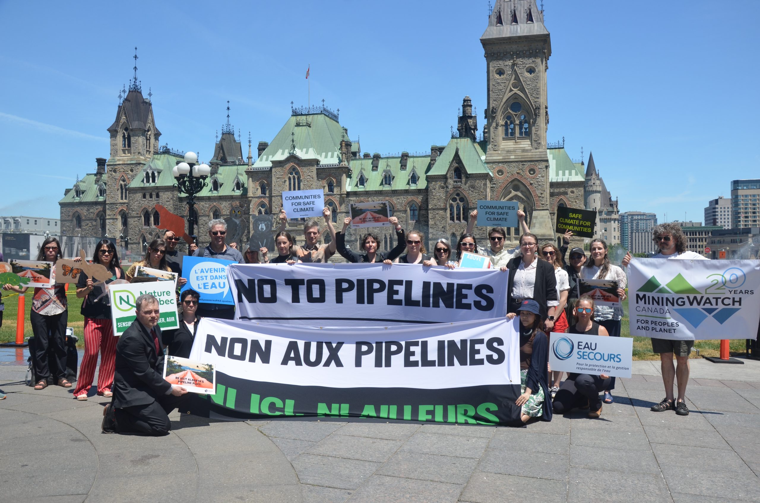 « Non aux pipelines, ni ici ni ailleurs » : plus d’une centaine d’organisations à travers le pays et plusieurs députés dénoncent les projets de pipelines sur la côte Ouest
